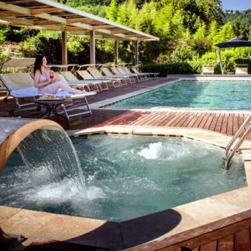 Heated Pools with Hydromassage in Bagni di Lucca